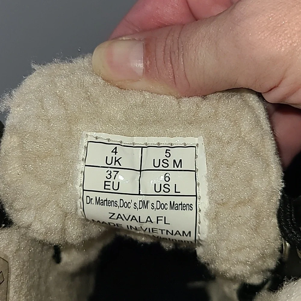 Doc Martens Sherpa Lined Boots - Picture 5 of 7